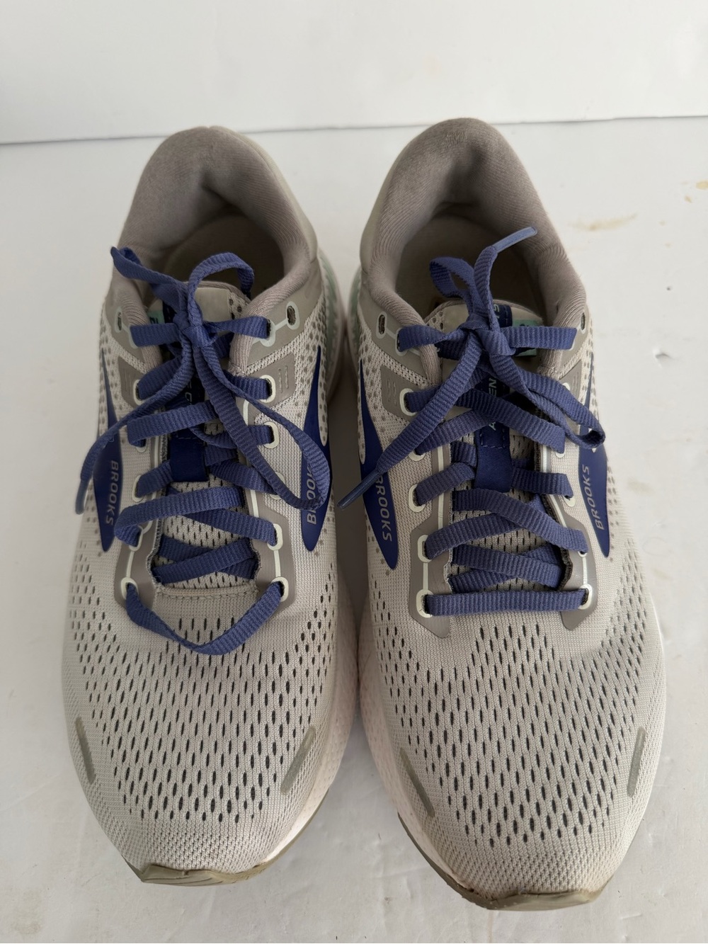 Brooks Adrenaline GTS 22 Women’s Size 8 B Running Shoes Alloy Blue 1203531B045